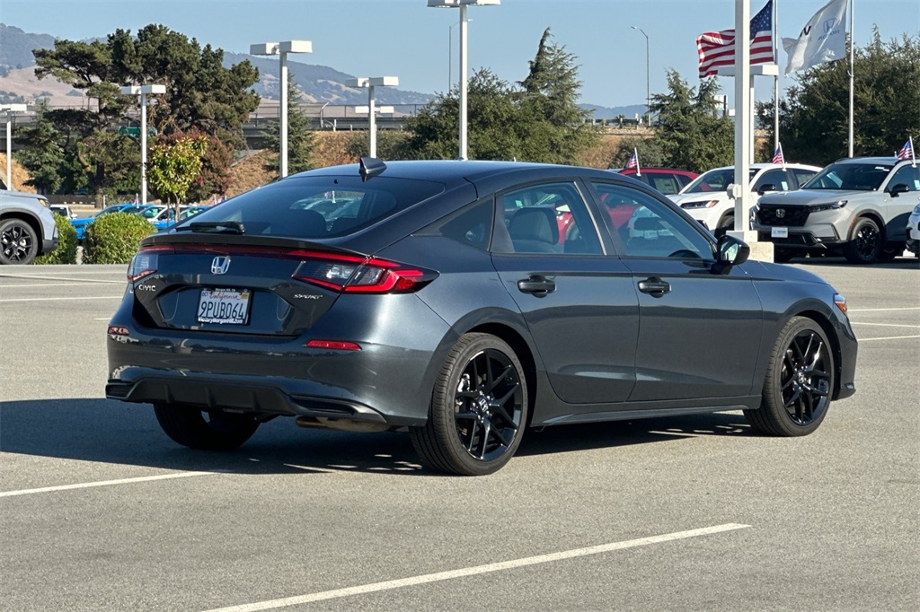 2025 Honda Civic Sport Hatchback photo 3