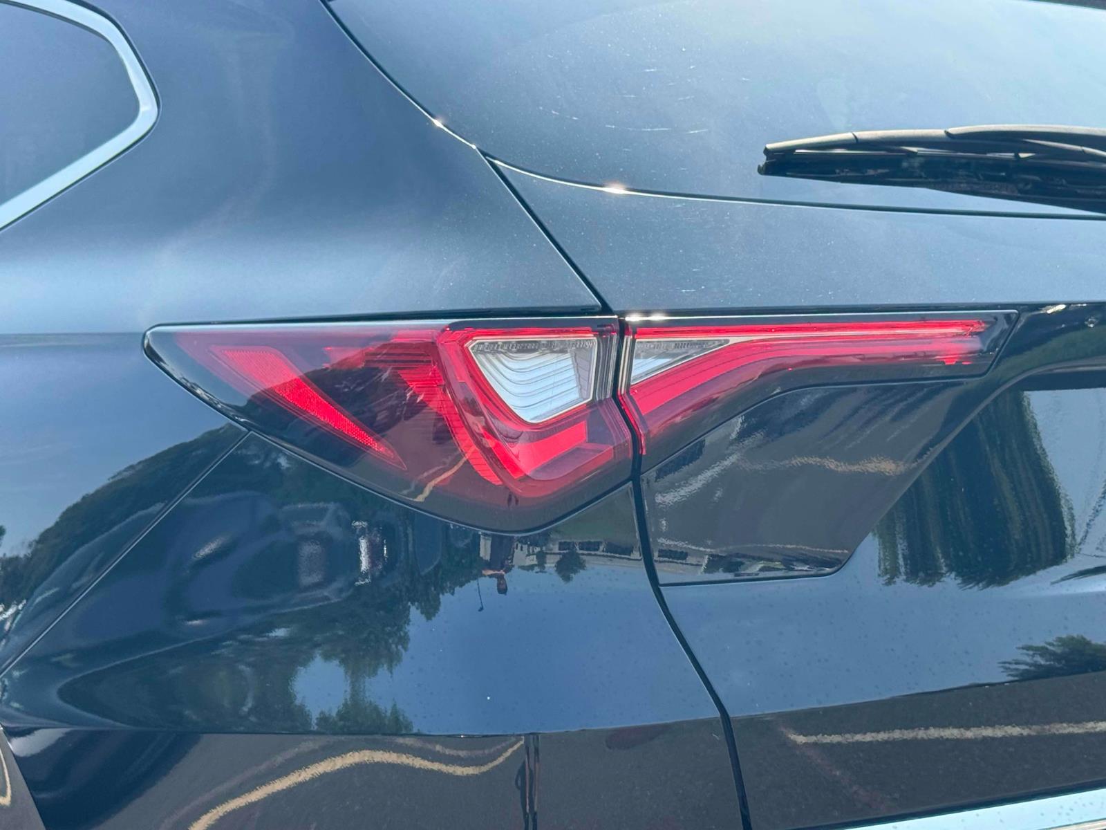 2023 Acura MDX SH-AWD photo 7