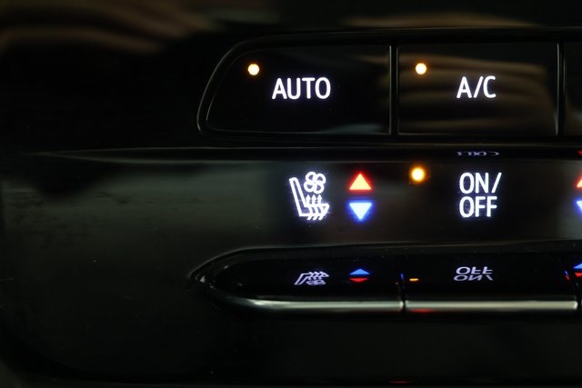 2022 Chevrolet Bolt EUV Premier photo 12