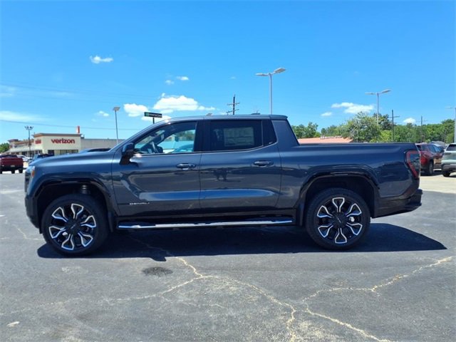 2025 Gmc Sierra EV Denali photo 10