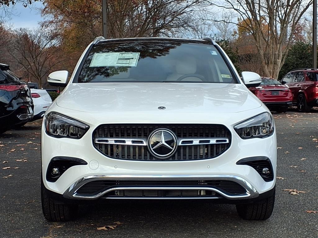 2025 Mercedes Benz GLA 250 4MATIC photo 4