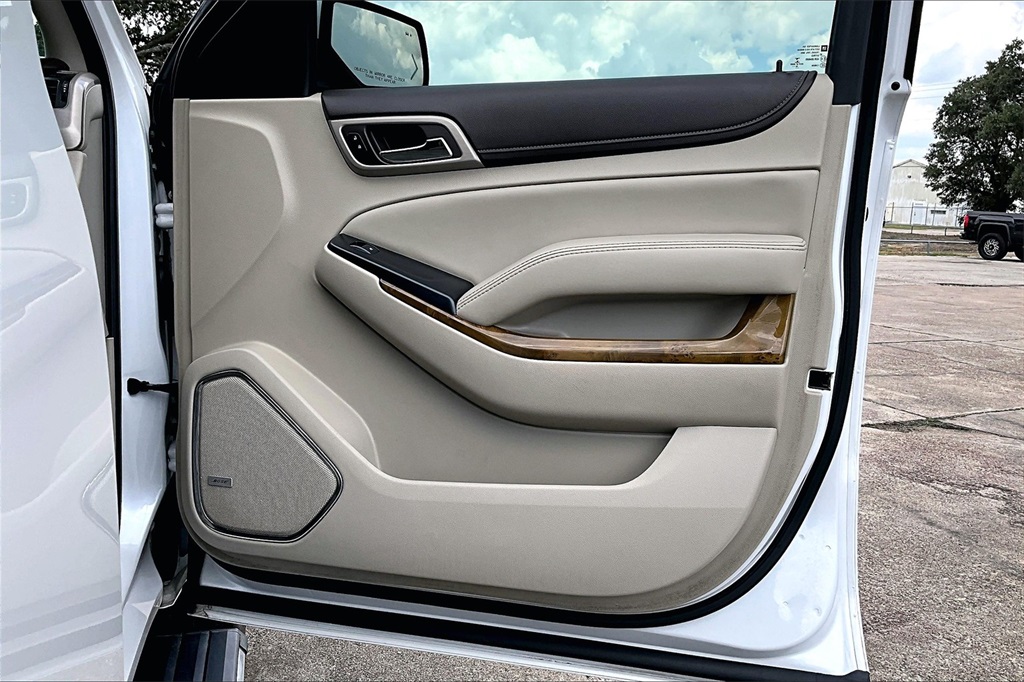2017 Gmc Yukon Denali photo 27