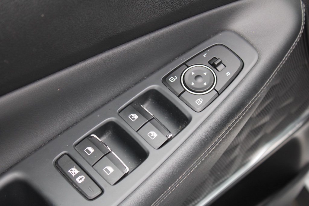 2020 Hyundai Santa Fe Limited 2.0T photo 14