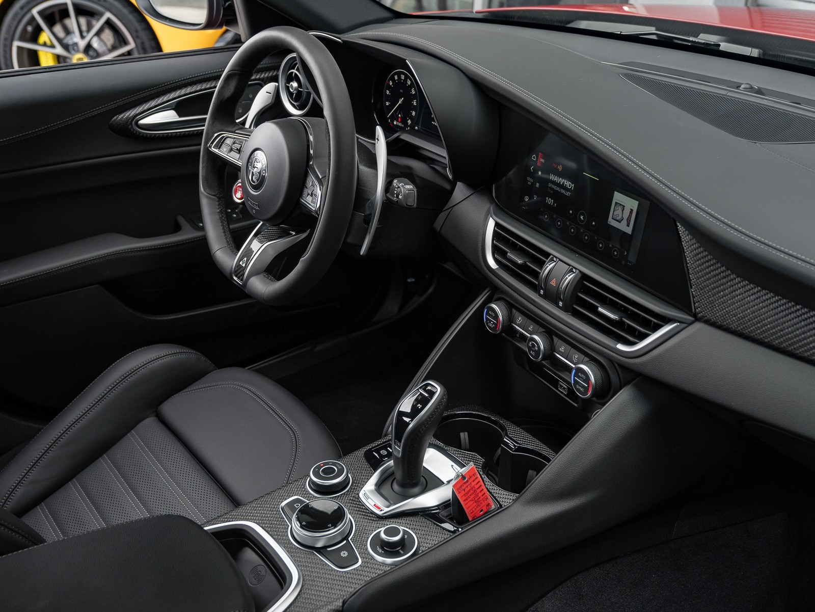 2024 Alfa Romeo Giulia Quadrifoglio photo 14