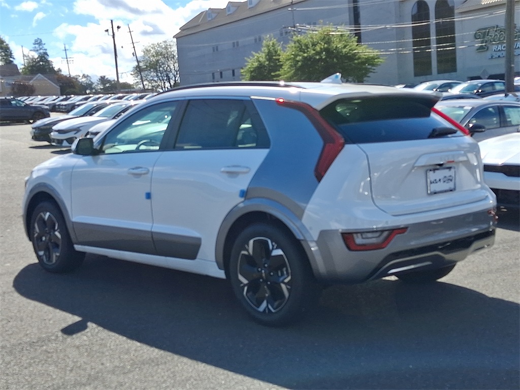 2025 Kia Niro EV Wave photo 3