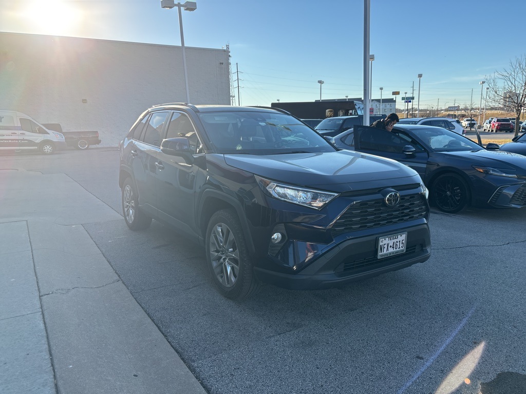 2020 Toyota RAV4 XLE Premium