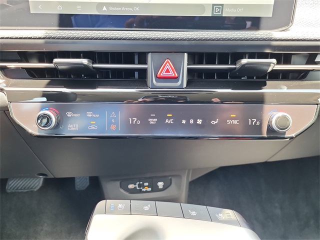 2025 Kia EV6 Wind photo 19