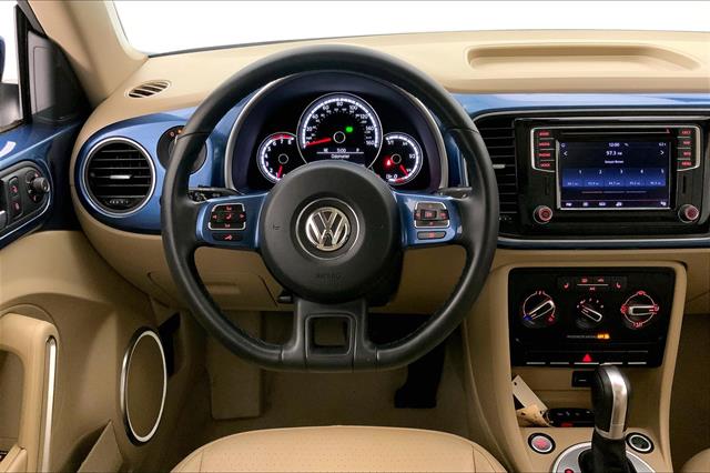 2016 Volkswagen Beetle 1.8T SEL photo 2