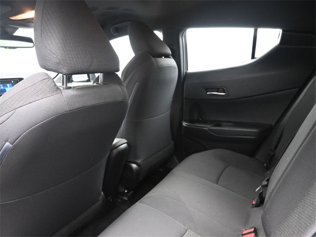 2018 Toyota C-HR XLE photo 9