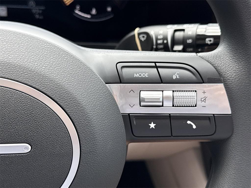 2026 Hyundai Tucson SEL photo 18
