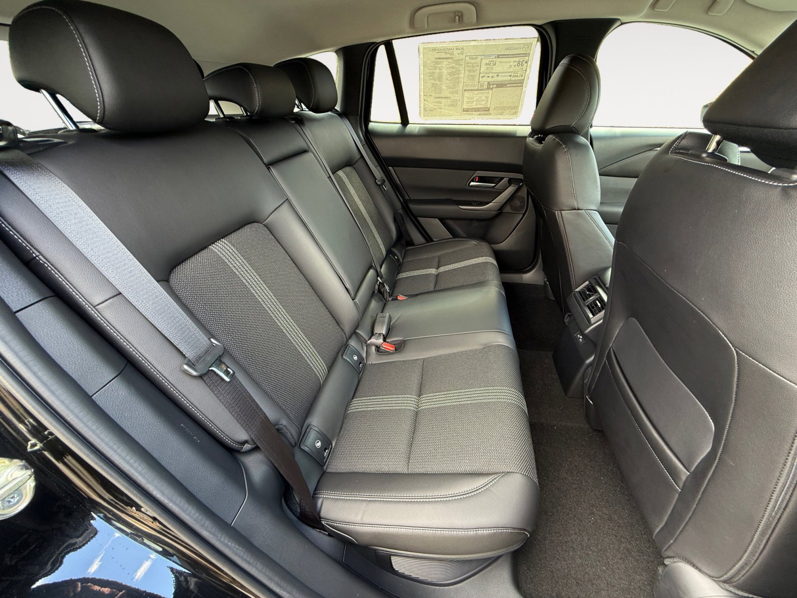2025 Mazda CX-50 Preferred photo 18