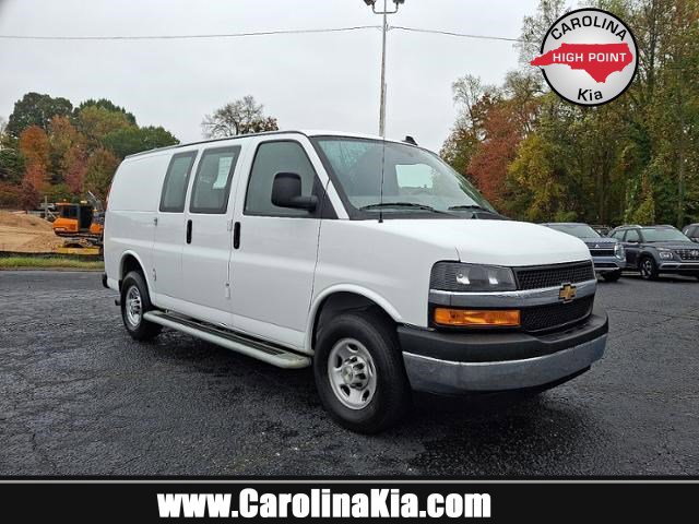 2024 Chevrolet Express Cargo Work Van's photo