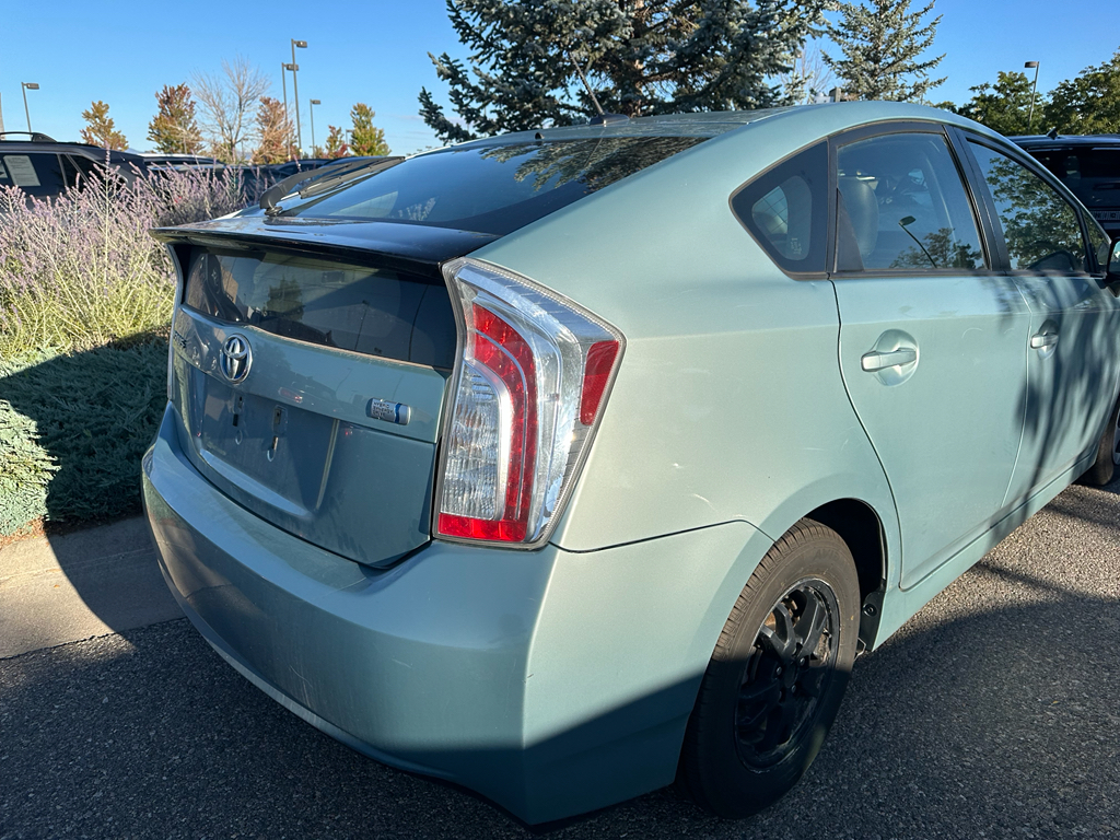 2013 Toyota Prius Four photo 6
