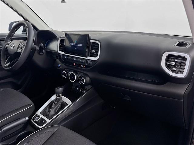 2025 Hyundai Venue Limited photo 36