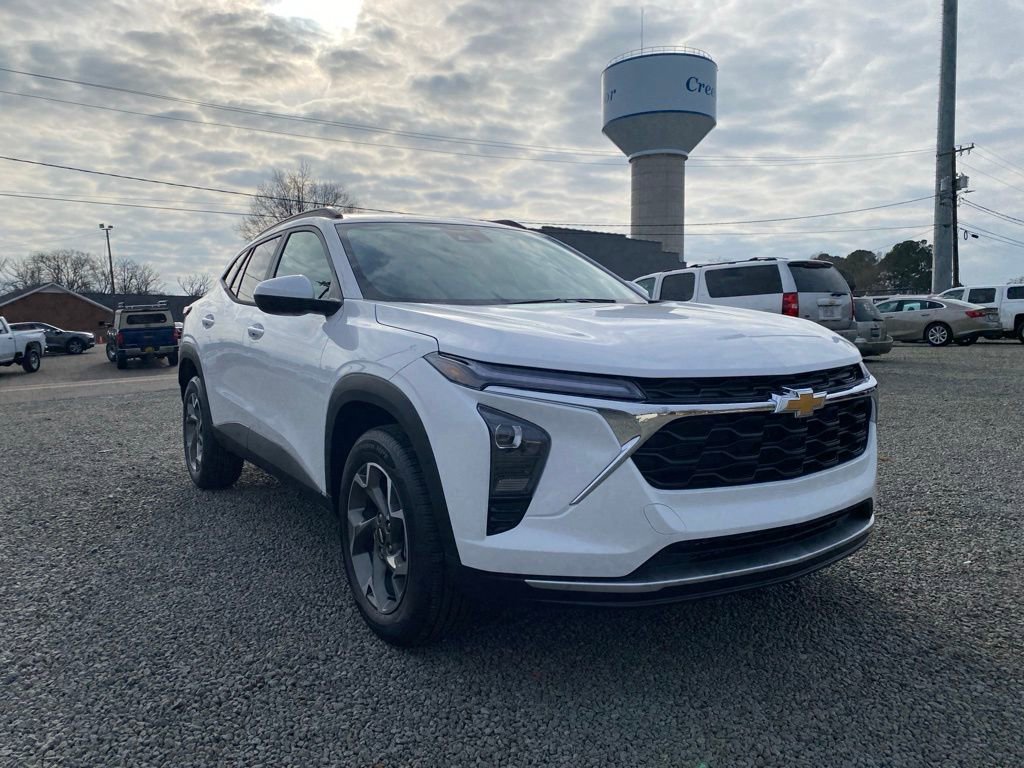 2026 Chevrolet Trax LT's photo