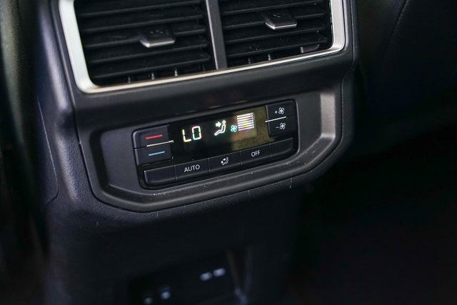 2024 Volkswagen Atlas SE Technology photo 25