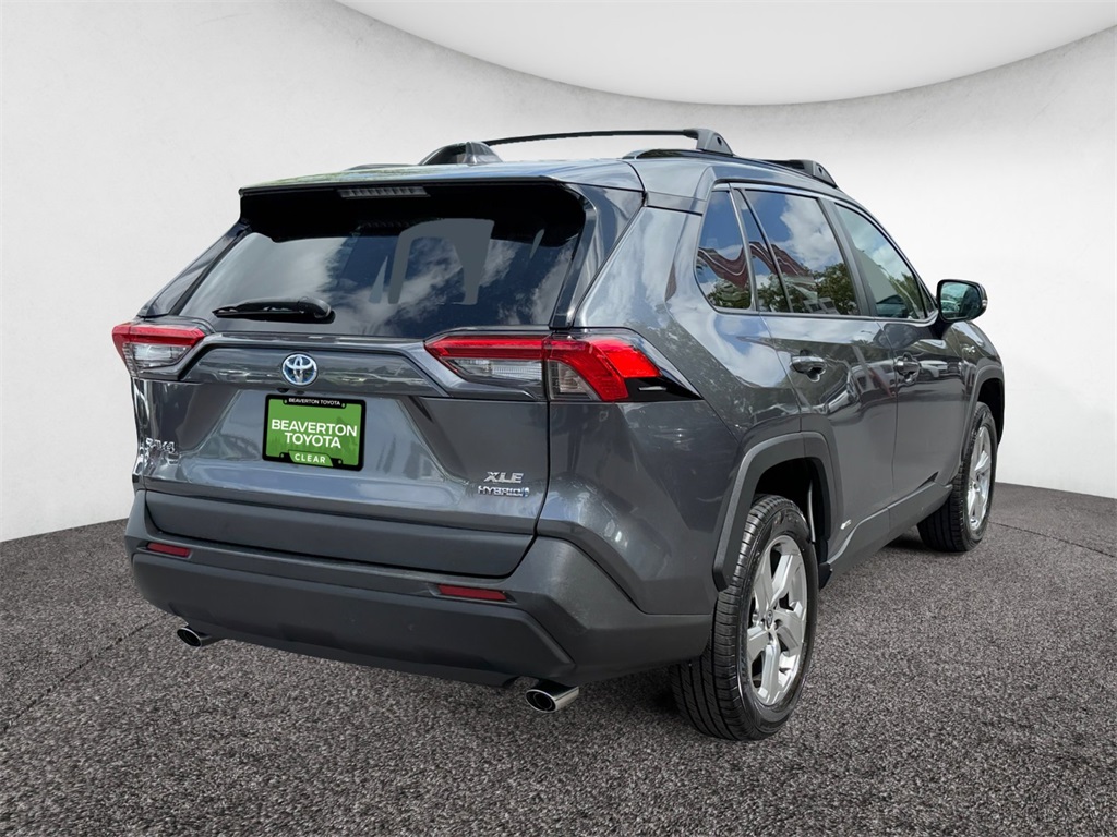 2021 Toyota RAV4 XLE Premium photo 6