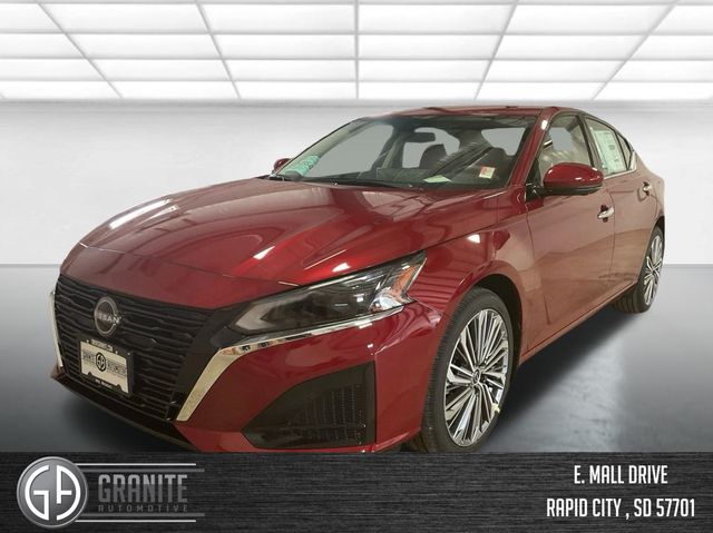 2025 Nissan Altima SL's photo