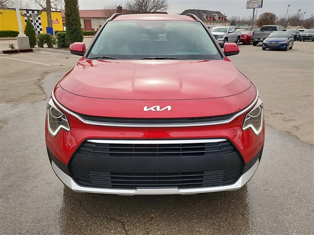 2025 Kia Niro LX photo 9