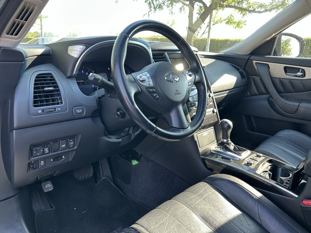 2013 Infiniti FX37 Base photo 11