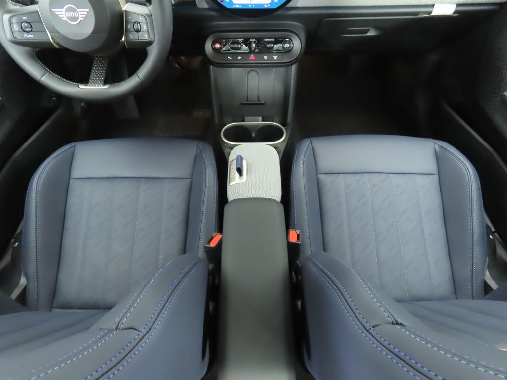 2025 Mini Cooper 4 Door Hardtop Signature photo 13
