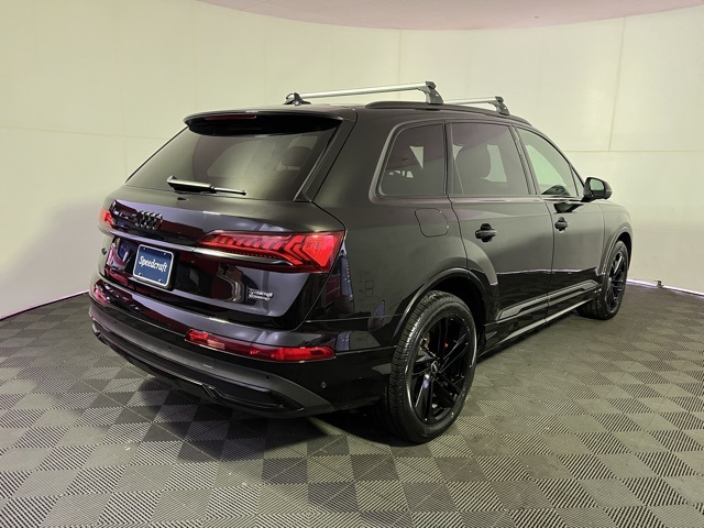 2022 Audi Q7 55 Premium Plus photo 7