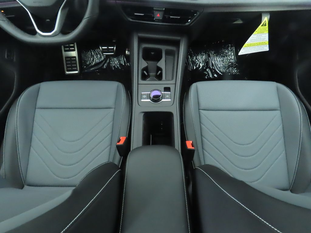 2025 Volkswagen Tiguan SE R-Line Black photo 17