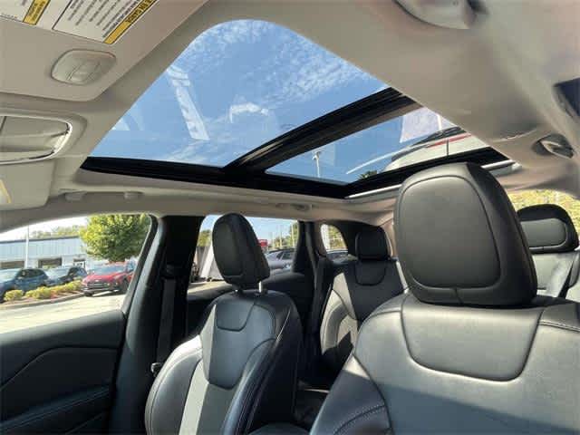 2019 Jeep Cherokee Latitude photo 15