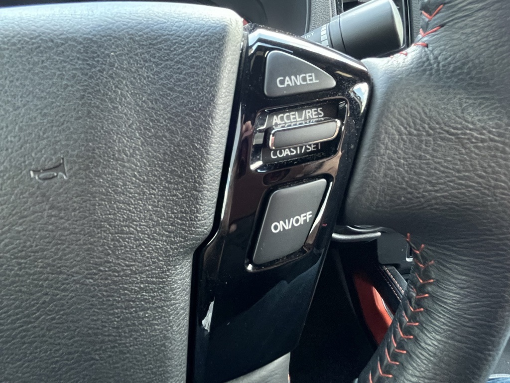 2023 Nissan Frontier PRO-4X photo 9