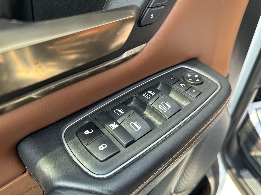 2022 Ram 1500 Laramie Longhorn photo 19