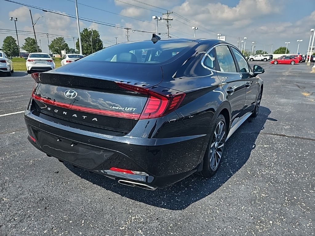 2022 Hyundai Sonata Limited photo 4