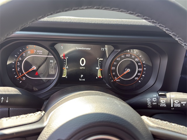 2025 Jeep Wrangler Rubicon X photo 13