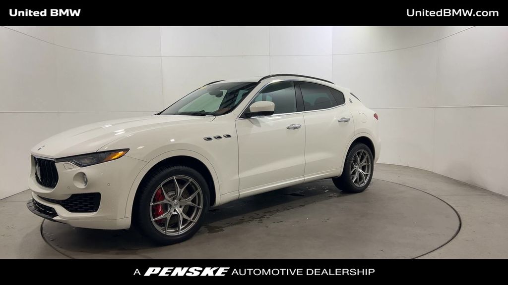 2017 Maserati Levante S photo 4