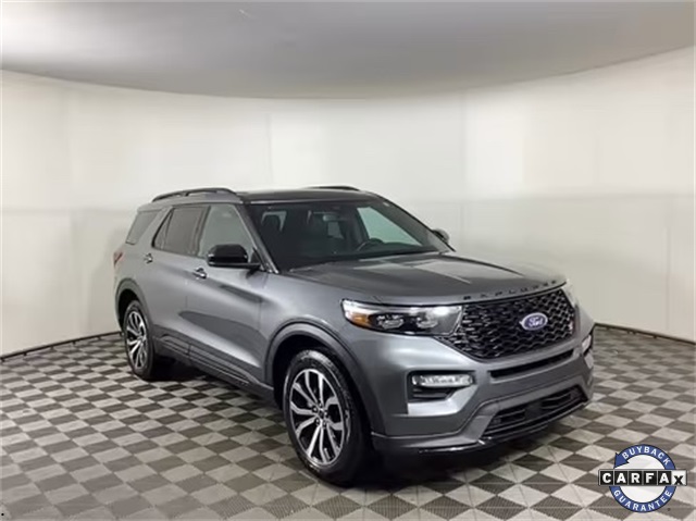 2021 Ford Explorer ST's photo