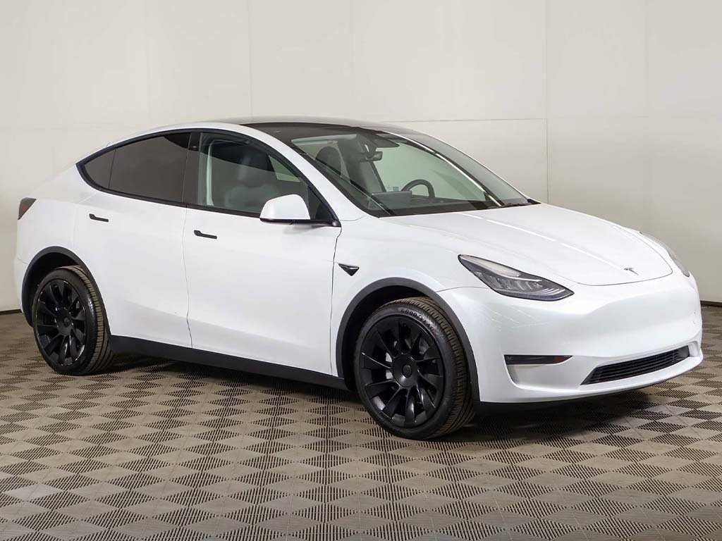 Used 2023 Tesla Model Y Long Range with VIN 7SAYGDEEXPA077917 for sale in Northfield, Minnesota