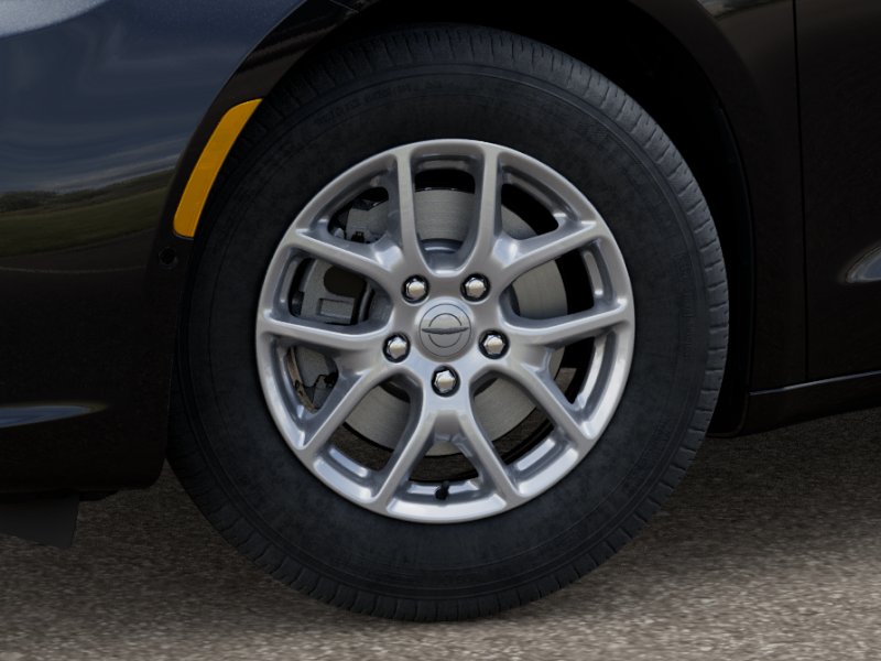 2026 Chrysler Pacifica photo 4