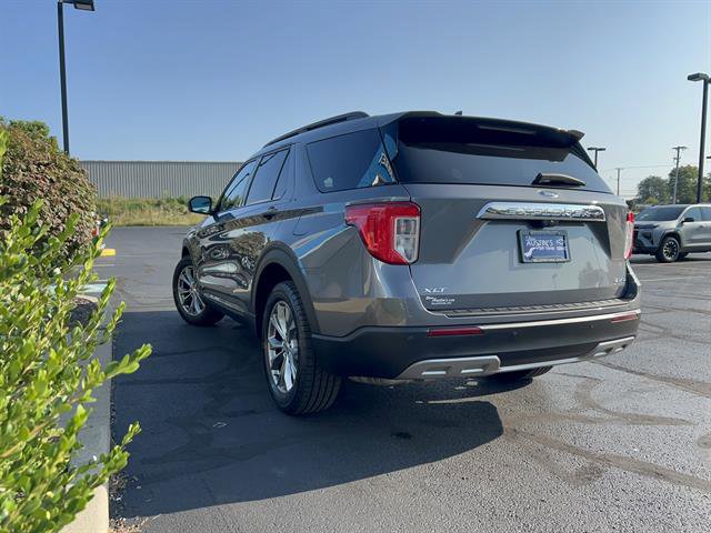 2022 Ford Explorer XLT photo 5