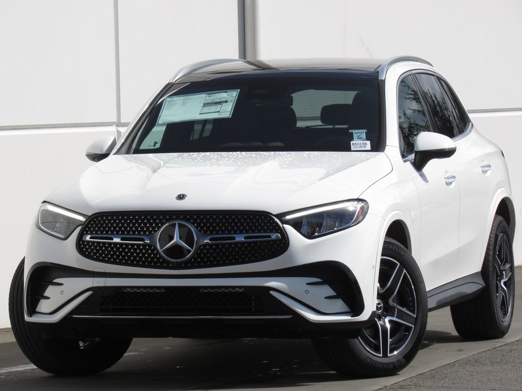 2025 Mercedes-Benz GLC Base's photo