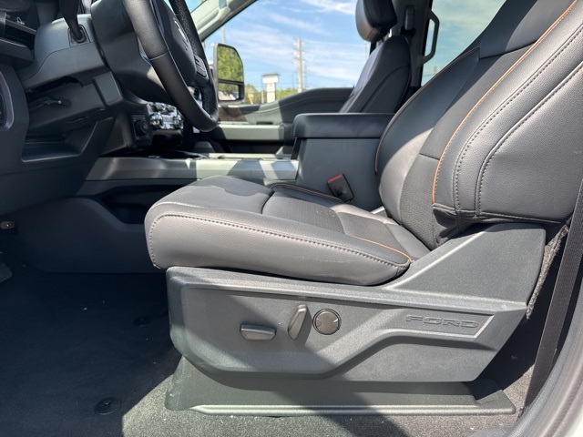 2026 Ford F-350 photo 21