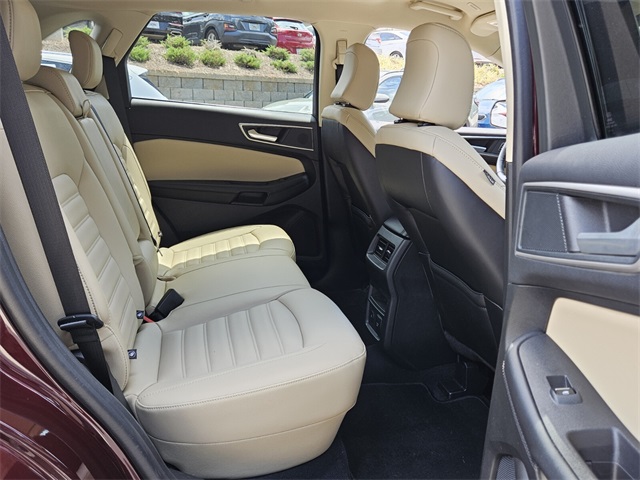 2024 Ford Edge SEL photo 13