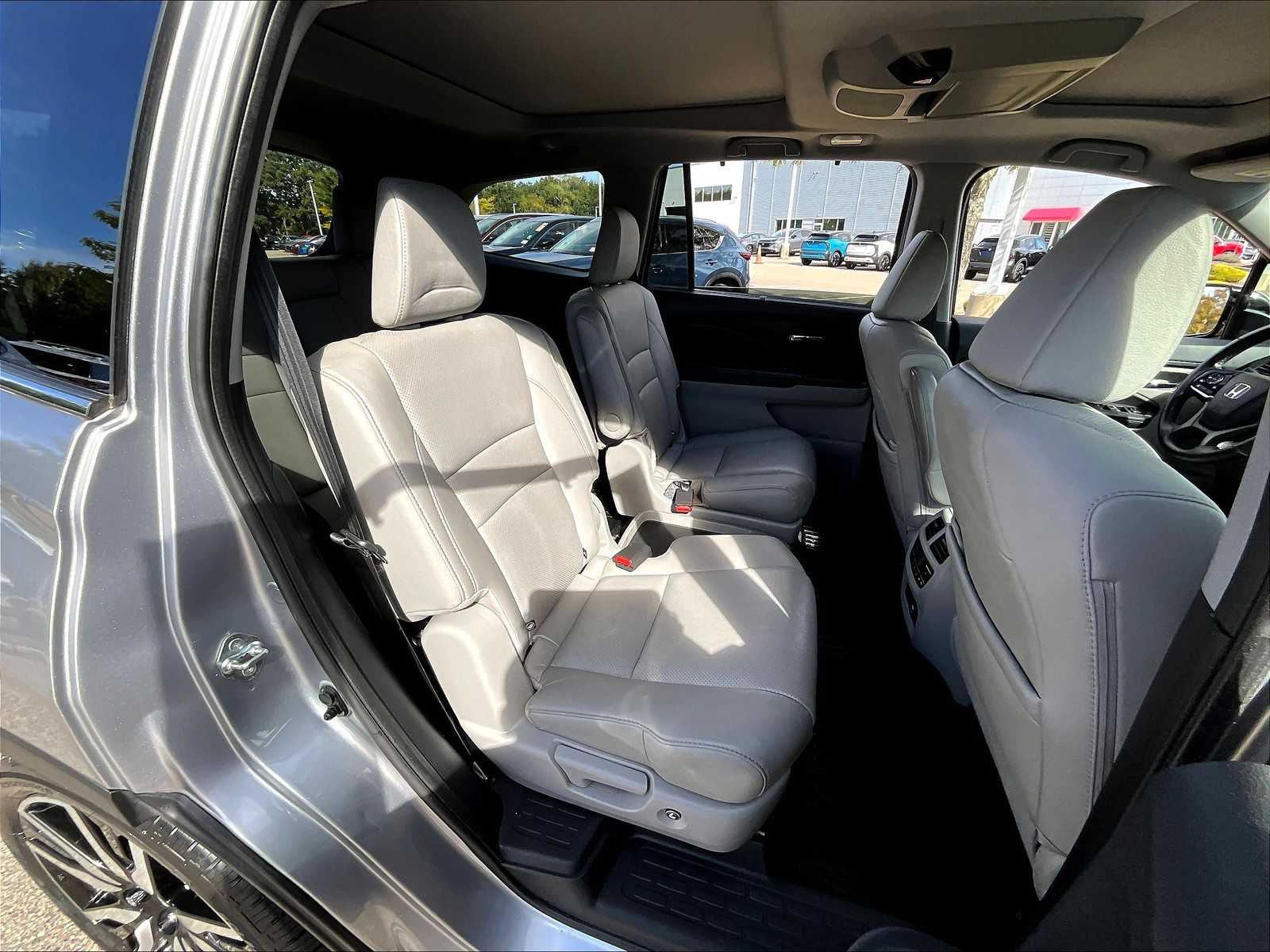 2020 Honda Pilot Elite photo 15