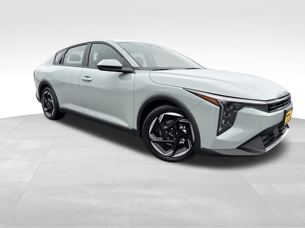 2025 Kia K4 EX's photo