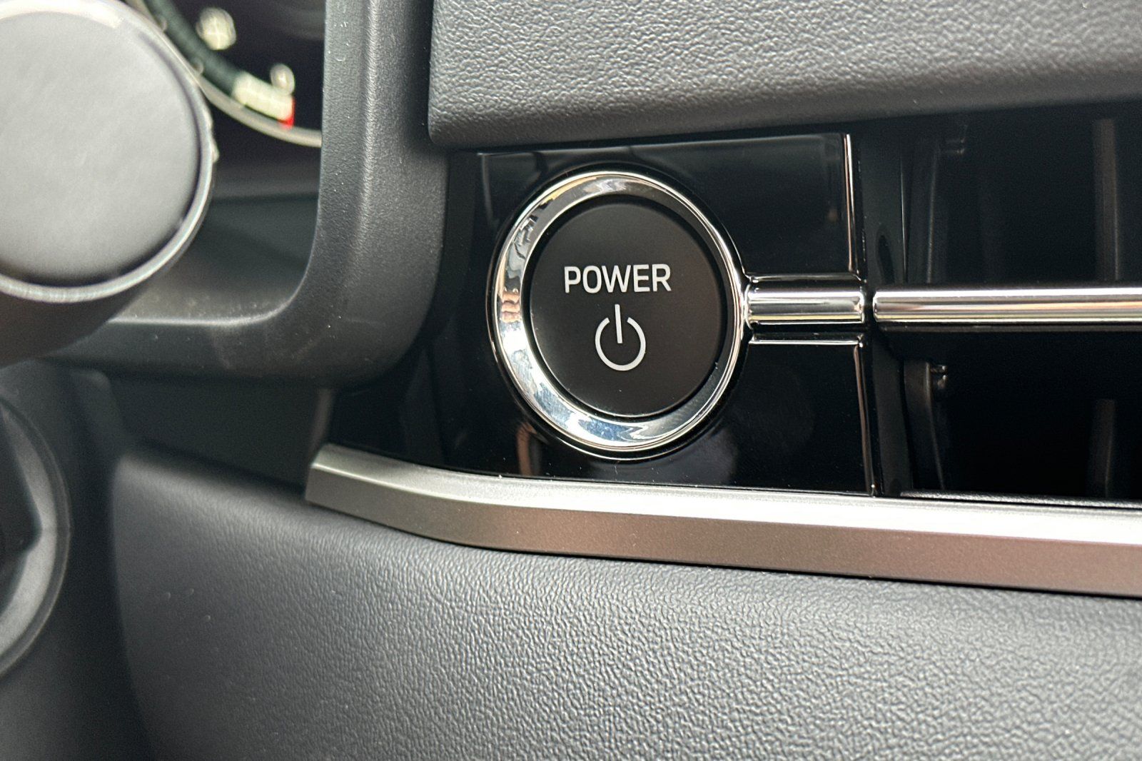 2025 Mitsubishi Outlander PHEV SE photo 22