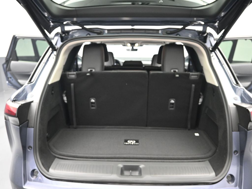 2026 Infiniti QX60 Luxe photo 12