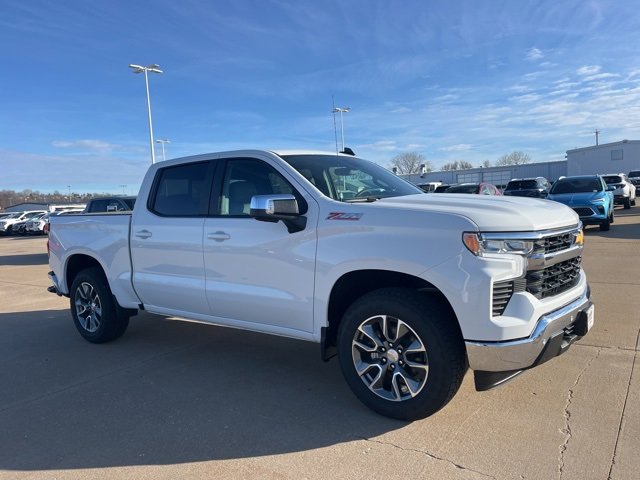 2026 Chevrolet Silverado LT's photo