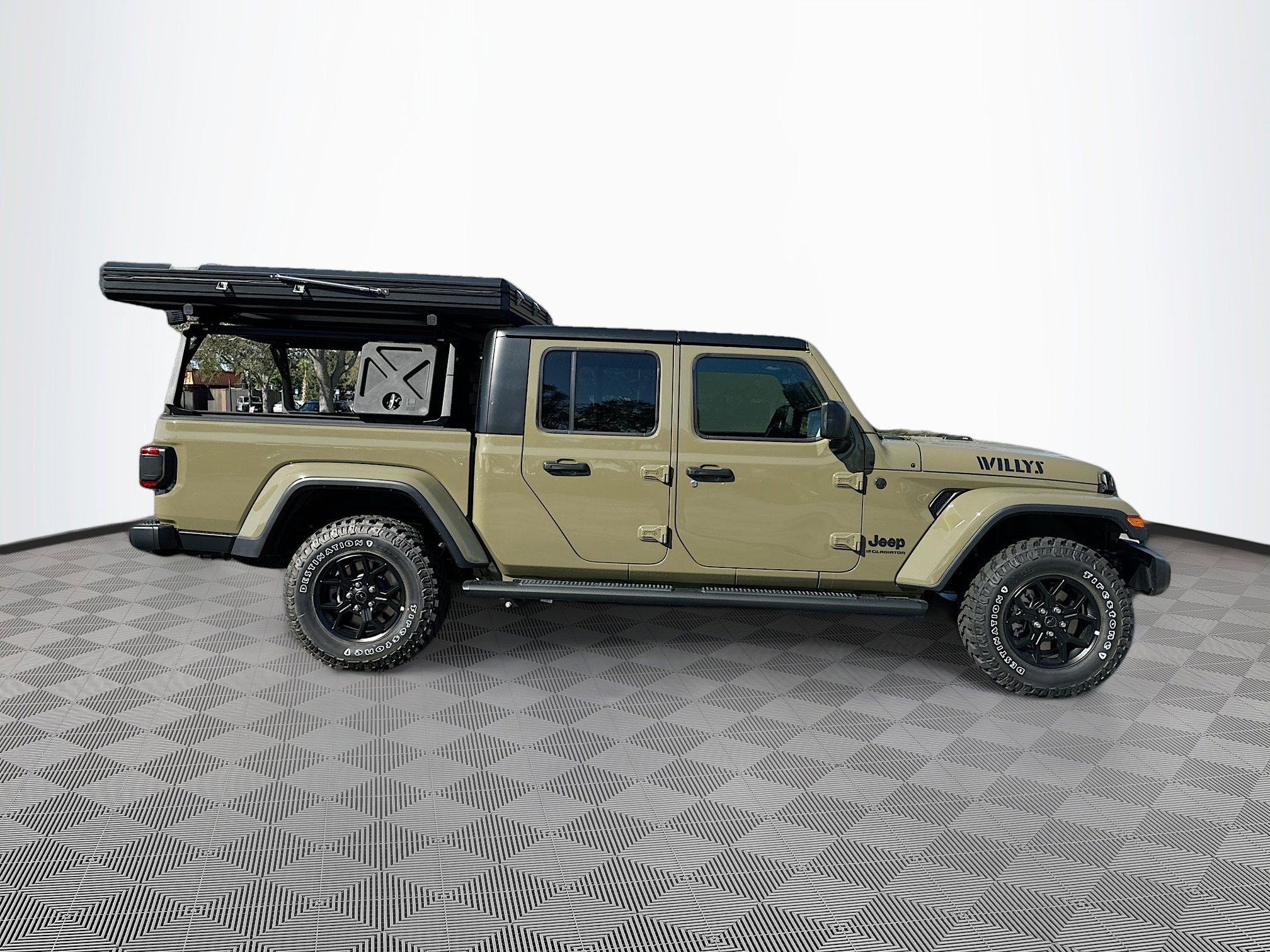 2025 Jeep Gladiator Willys photo 3