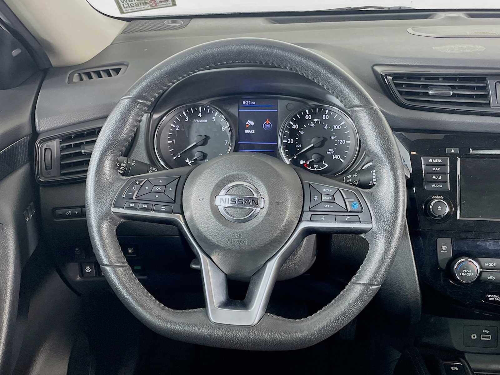 2020 Nissan Rogue SL photo 9