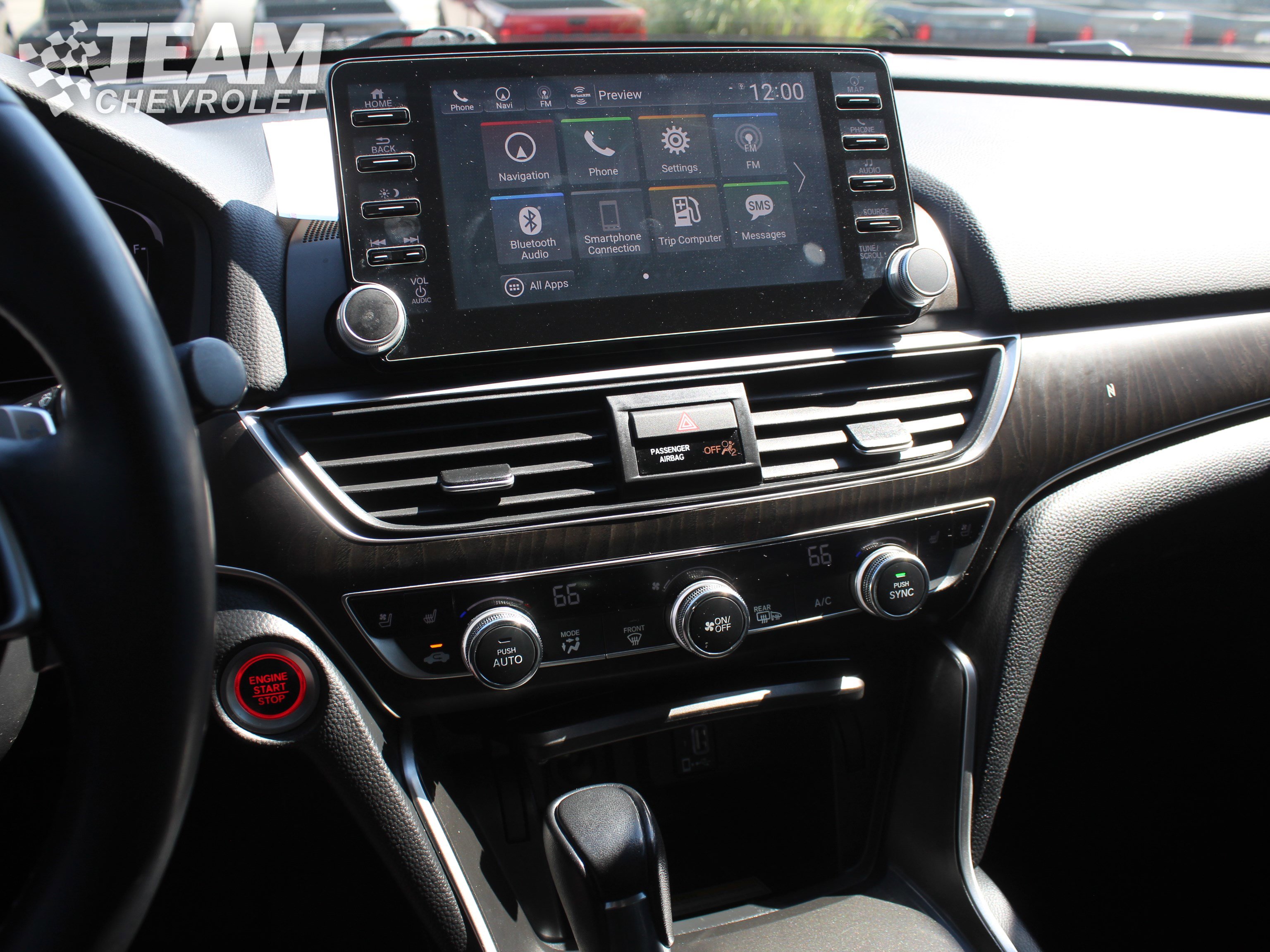 2018 Honda Accord Touring 1.5T photo 13