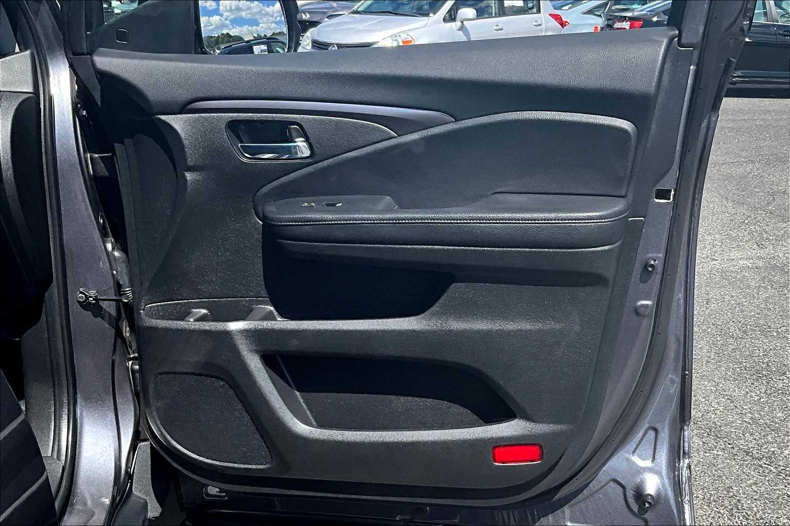 2022 Honda Pilot Special Edition photo 21