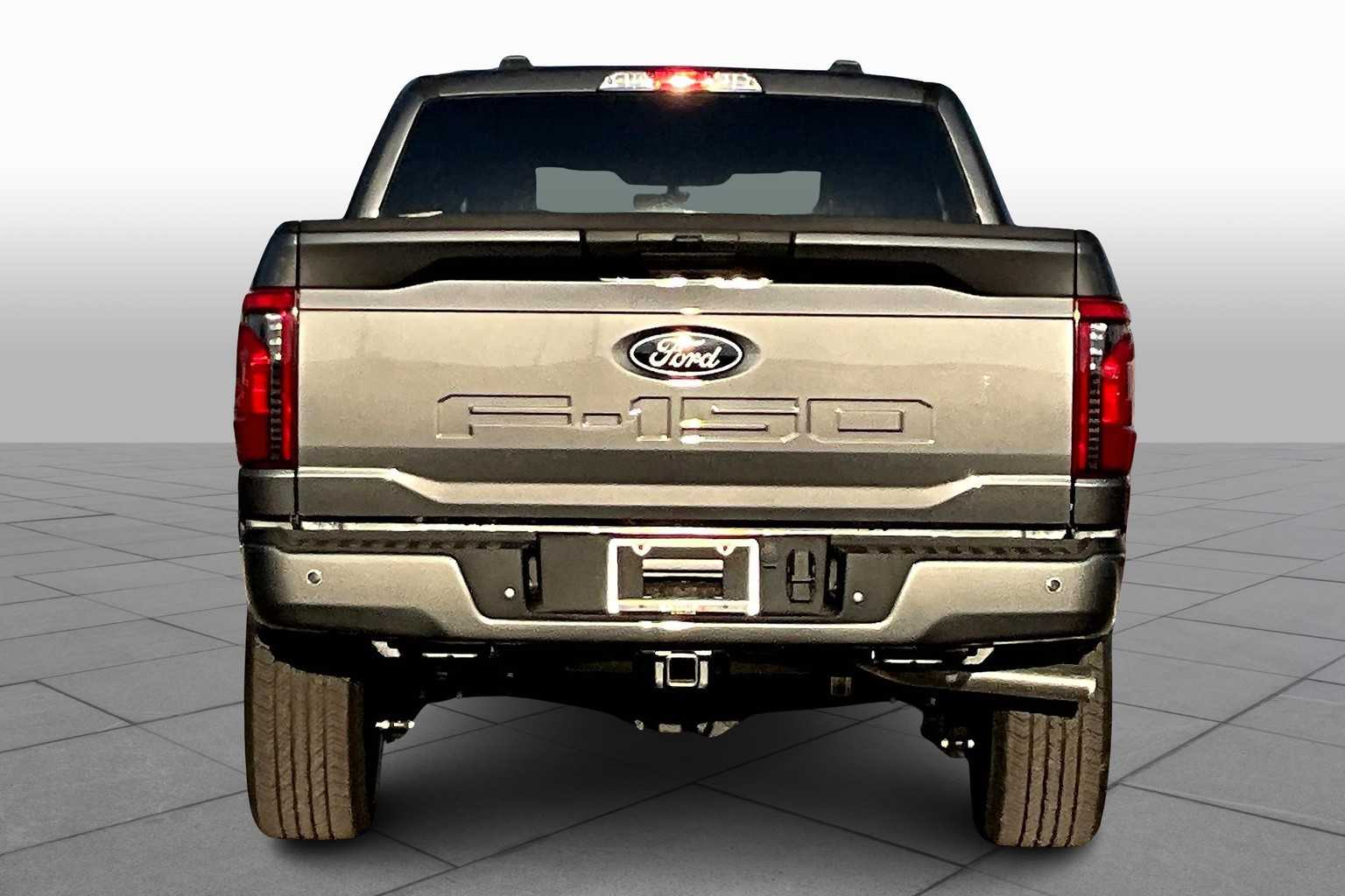 2025 Ford F-150 STX photo 4